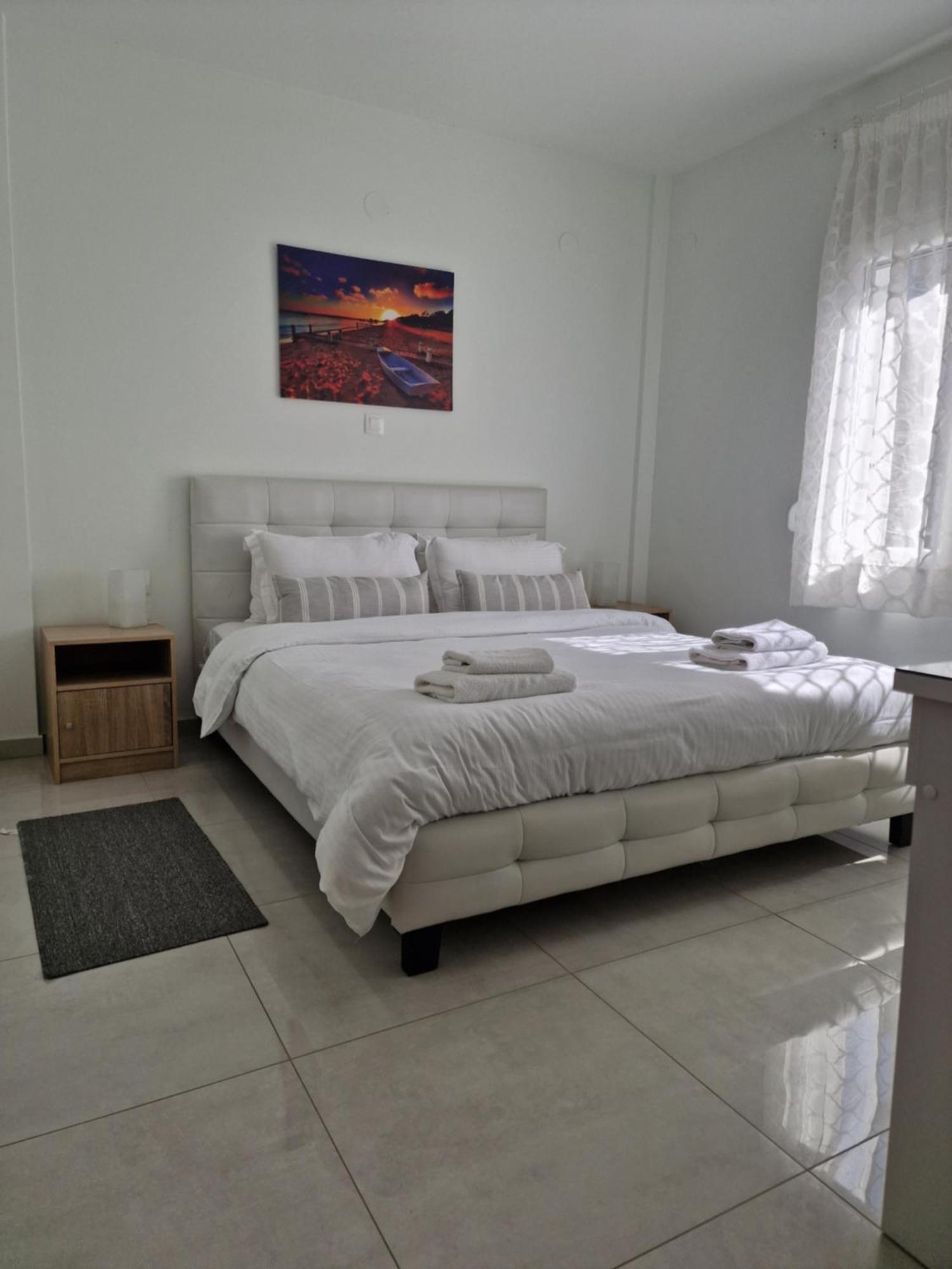 By The Sea Apartment Peraia  Exterior photo