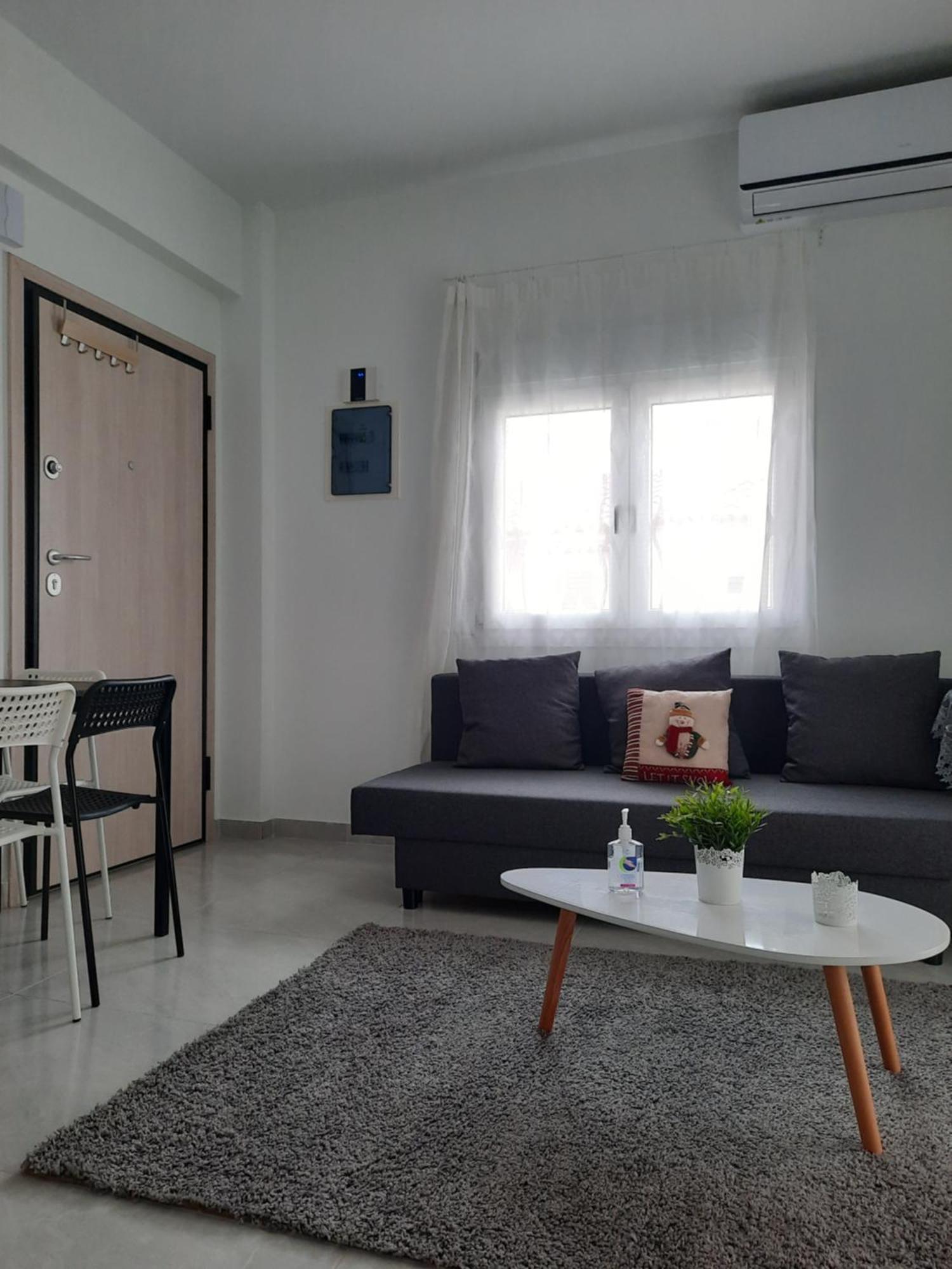 By The Sea Apartment Peraia  Room photo