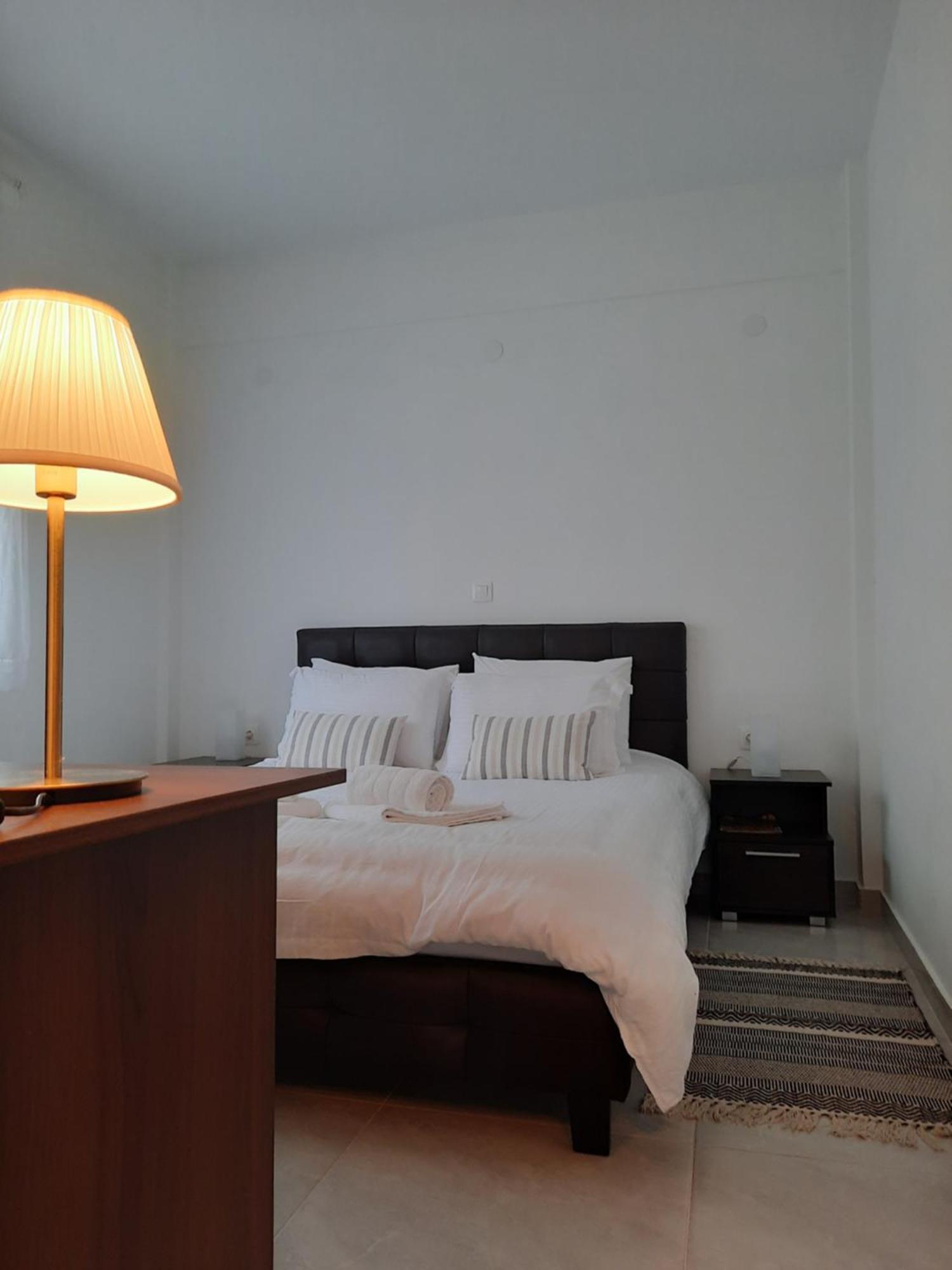 By The Sea Apartment Peraia  Room photo