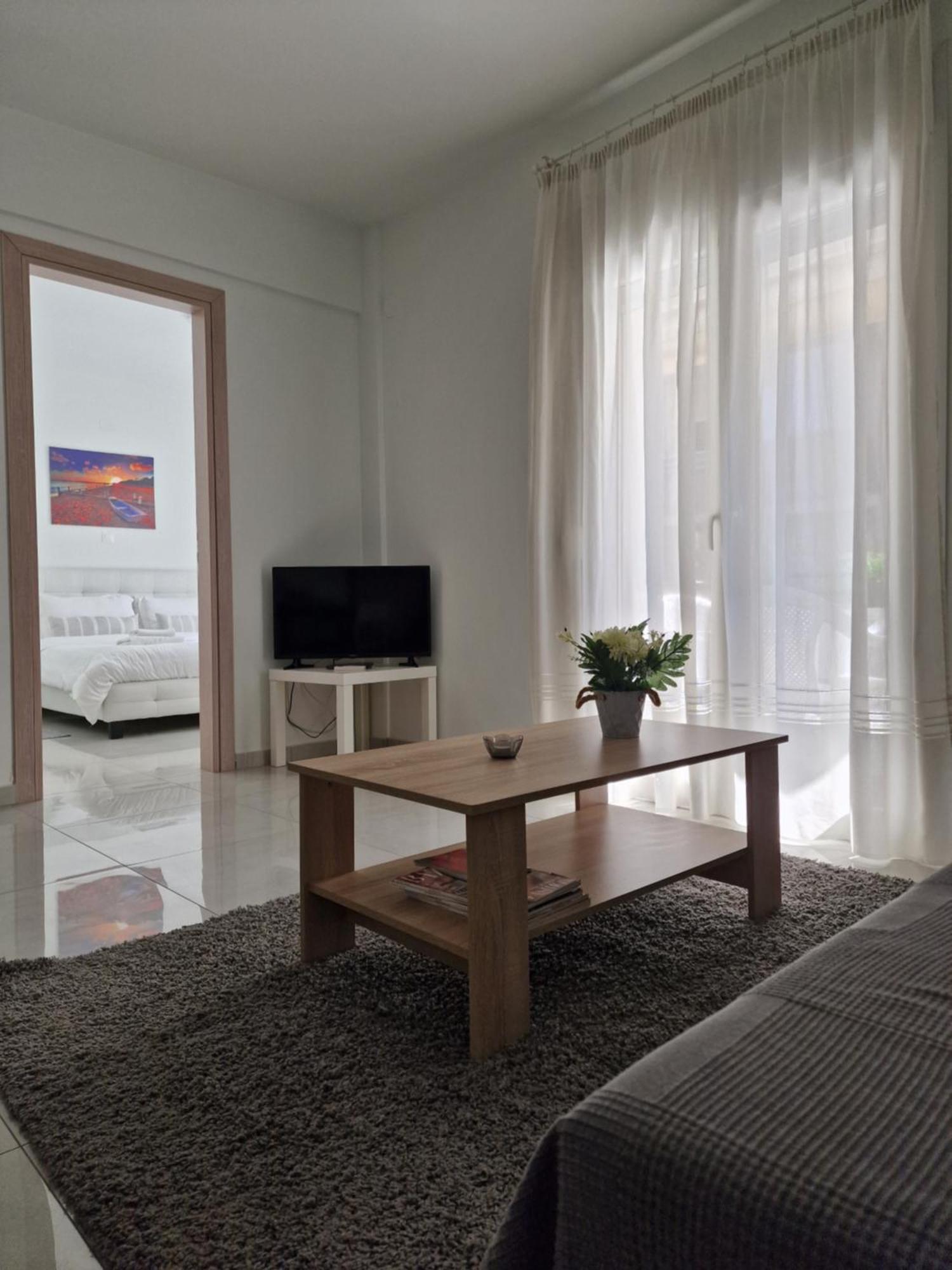 By The Sea Apartment Peraia  Exterior photo