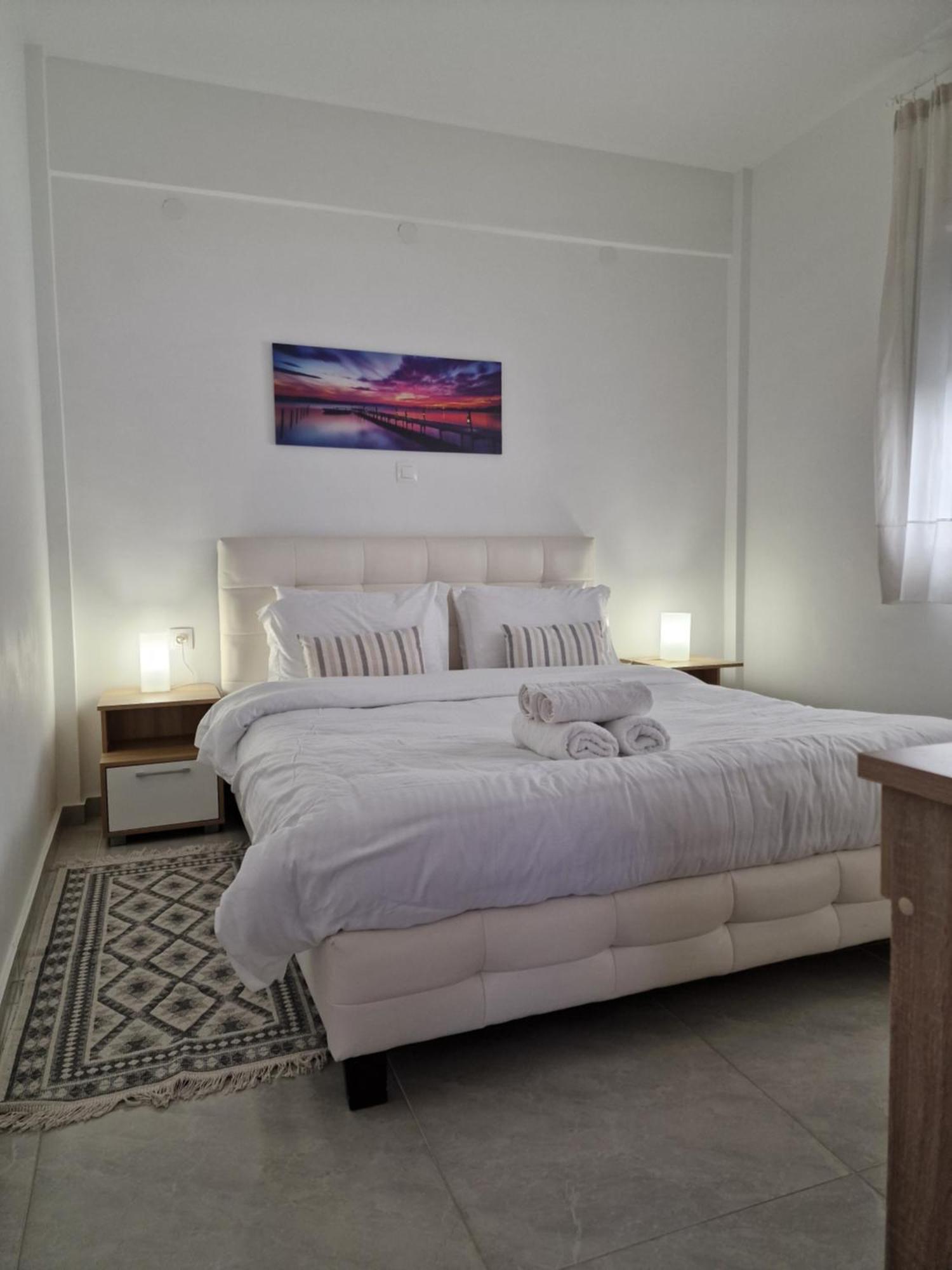 By The Sea Apartment Peraia  Exterior photo