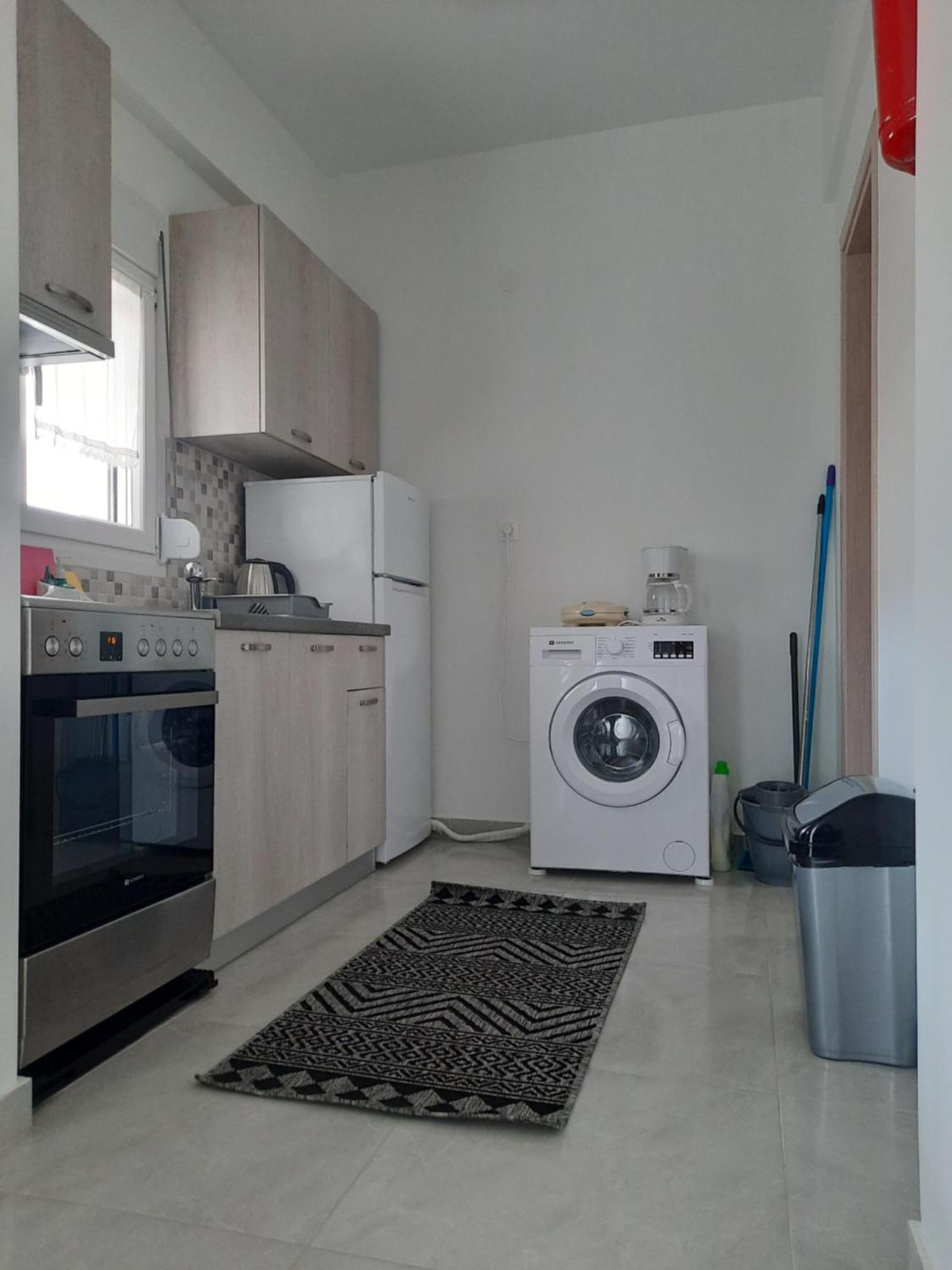 By The Sea Apartment Peraia  Room photo