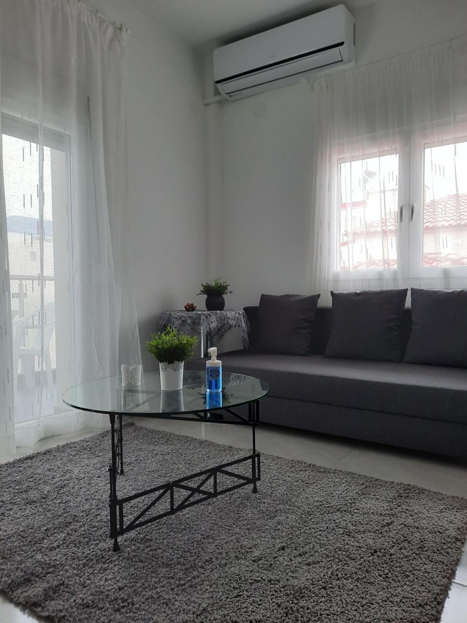 By The Sea Apartment Peraia  Room photo