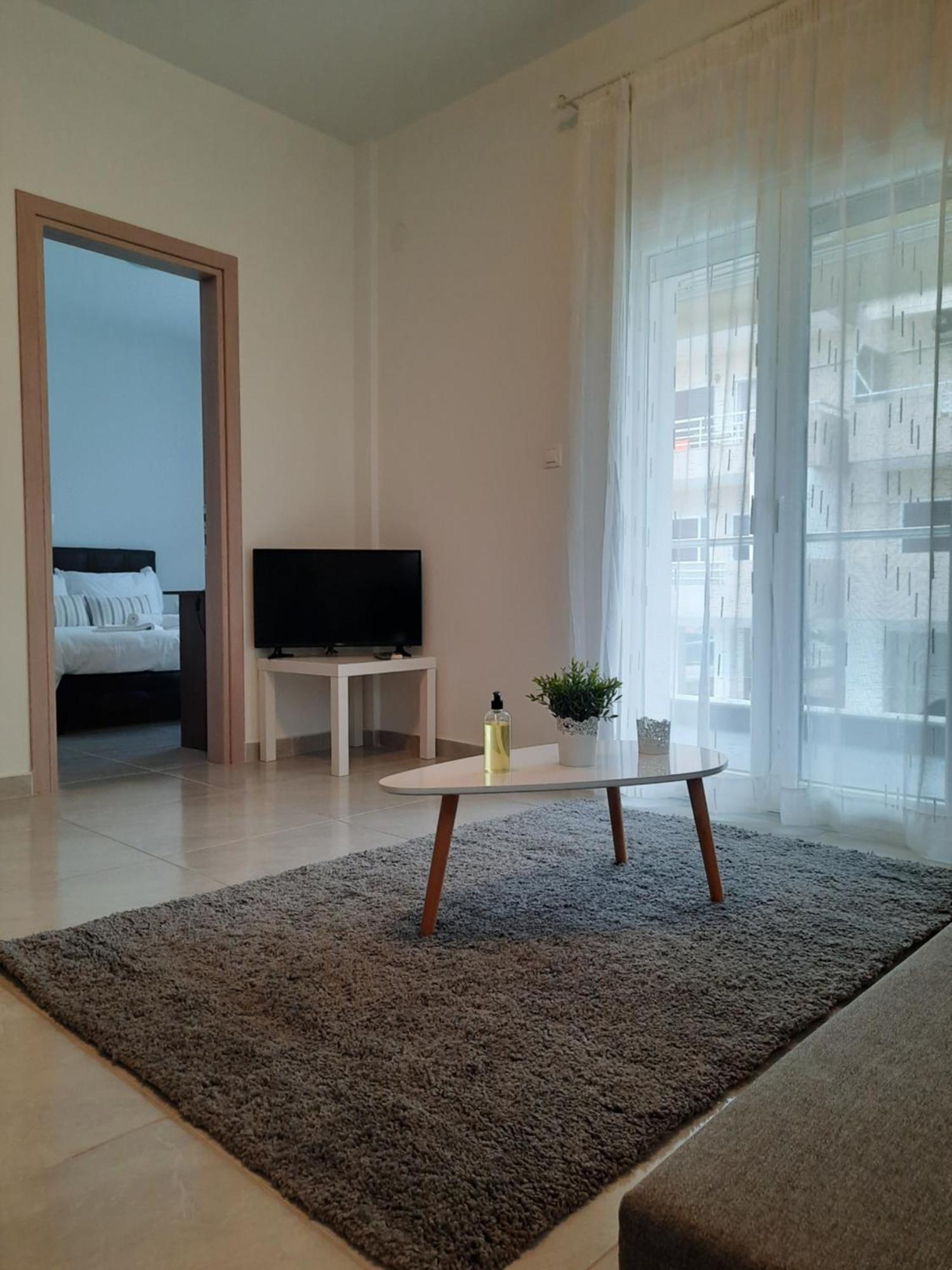 By The Sea Apartment Peraia  Room photo